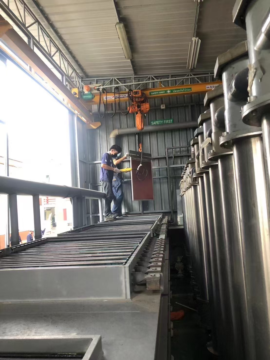 معدات التحليل الكهربائي للأنتيمون